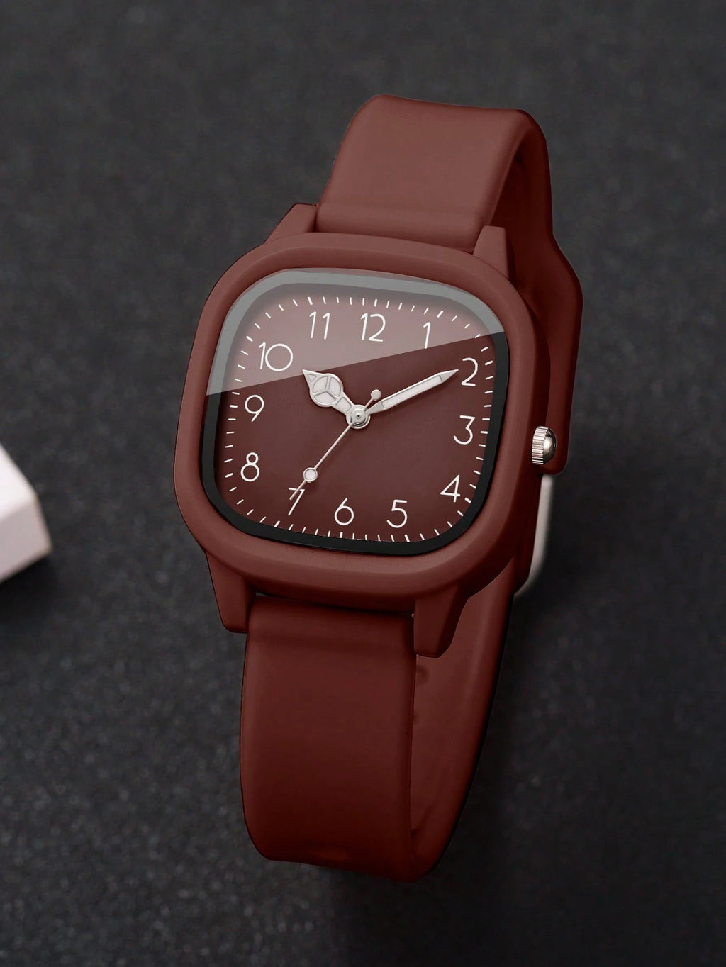 2pcs/Set Women's Silicone Watch With Square Dial & Elegant Quartz Wristwatch + Heart-Shaped Bracelet